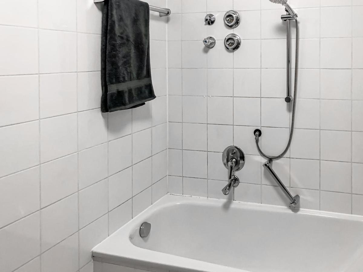 Apartment Near Altstadt /w Workspace, Feng-shui&art *